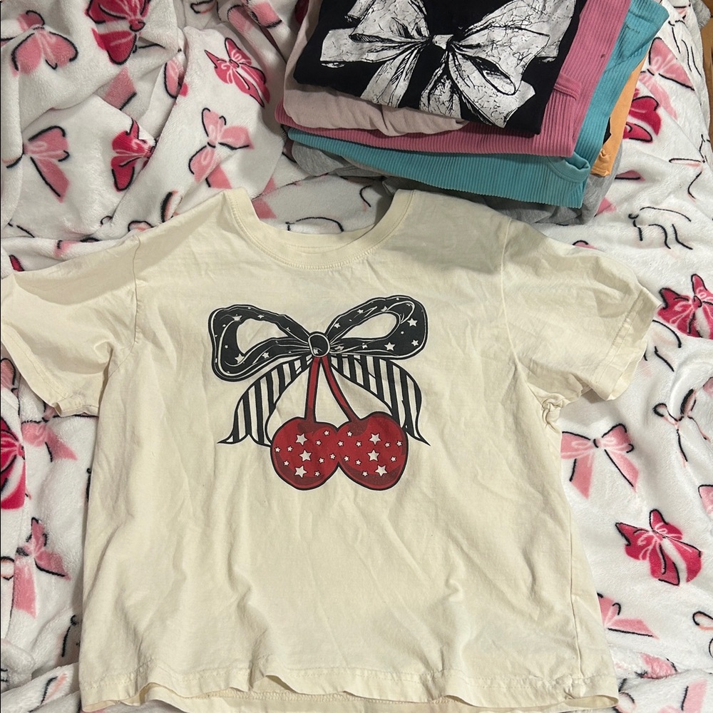 Cream Cherry Bow Women's Tee